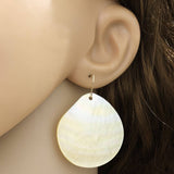 NATURAL YELLOW SHELL TEARDROP SHAPED EARRINGS_CWMM4261