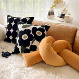 NORDIC PILLOW COVER WITH INSERT FOR SOFA BED_CWMM7695