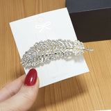 PEARL FEATHER HAIR CLIP GOLD FROG BUCKLE SIDE PIN_CWAHA4704