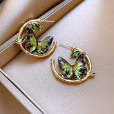 ROUND BAMBOO LEAF BUTTERFLY EARRINGS_CWAJE2349