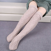 Cable Knit Socks_Cwms108