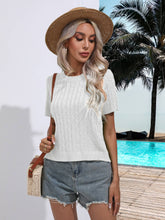 Twist Round Neck Short-Sleeved Pullover Sweater