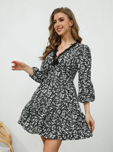 Spliced Floral V-Neck Floral Long-Sleeved Dress