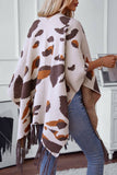 Cwocas0046_Contrast Leopard Print Knitted Fringed Cape