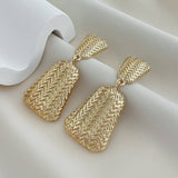 FASHIONABLE COMMUTING IRREGULAR TEXTURE EARRINGS_CWMM3202