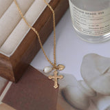 NATURAL FRESHWATER PEARL HEART NECKLACE_CWMM5313