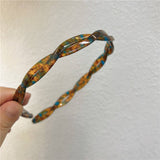 Small Twisted Hairband For Everyday Wear_Cwaha07130