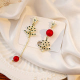 GENTLE CHRISTMAS SNOWMAN CHRISTMAS TREE EARRINGS_CWAJE1836