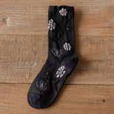 Three-Dimensional Relief Flower Mid-Tube Socks_Cwms0416