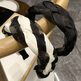 BRAIDED DESIGN HEADBAND_CWAHA0198