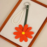 CUTE PU DAISY PEARL CHAIN FLOWER KEYCHAIN CHARM_CWMM7877
