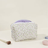 Floral Quilting Large-Capacity Toiletry Bag