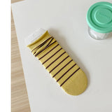 Women Hemmed Striped Straight Socks_Cwms0290