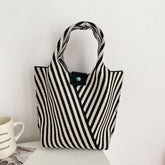 Women Knitted Striped Shoulder Handbag_Cwab1522