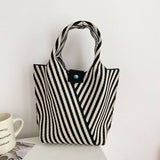 Women Knitted Striped Shoulder Handbag_Cwab1522