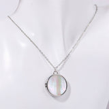 SIMPLE GEOMETRIC MAGNETIC CLOSURE NECKLACE_CWMM5671