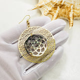 EXQUISITE NATURAL SHELL HOLLOW WREATH EARRINGS_CWMM4258