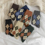 DIAMOND CHECK WARM RETRO MID CALF SOCKS_CWMS1058