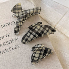 Plaid Claw Clip Retro Arc Hair Grip Accessory_Cwaha07769