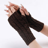 Braided Short Woolen Gloves_Cwag0101