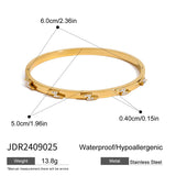 LUXURY ZIRCON CLASP BRACELET IN STAINLESS STEEL_CWAJE4656