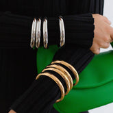 FASHIONABLE CURVED SMOOTH TWIST BRACELET_CWMM3084