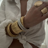 FASHIONABLE SMOOTH SPRING BRACELET FOR WOMEN_CWMM3123