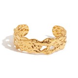 18K GOLD HAMMERED OPEN CUFF IN STAINLESS STEEL_CWAJE4784