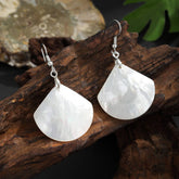 NEW FAN SHAPE NATURAL WHITE SHELL EARRINGS_CWMM4277