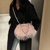 IMITATION TURKEY FEATHER PEARL CHAIN PLUSH BAG_CWAB4000