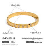 LUXURY ZIRCON CLASP BRACELET IN STAINLESS STEEL_CWAJE4656