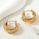EMBOSSED STAINLESS STEEL GOLD TONE EARRINGS_CWMM3653
