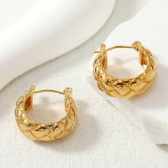 EMBOSSED STAINLESS STEEL GOLD TONE EARRINGS_CWMM3653