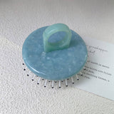 SIMPLE AND PORTABLE MASSAGE COMB_CWMM1083