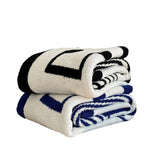 MUSICAL NOTE TWO COLOR KNITTED WARM THROW BLANKET_CWMM2373