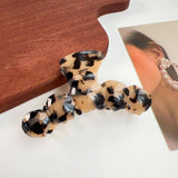 HIGH END AND ELEGANT ROUND WAVE HAIRPIN_CWAHA1501