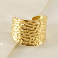 18K Stainless Steel Hammer Cut Ring_Cwaje2480