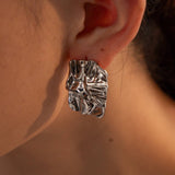 GEOMETRIC STAINLESS STEEL WRINKLE STUD EARRINGS_CWMM2353