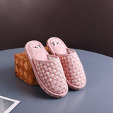 PLAID CARTOON CLOSED TOE HOME SLIPPERS_CWSHF0207
