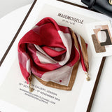 Magnetic Print Triangle Scarf For Spring Style_Cwasc02917
