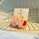 HANDMADE PEARL FLOWER C SHAPED EARRINGS_CWMM6275