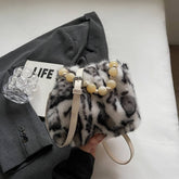 Winter Pleated Shoulder And Crossbody Plush Bag_Cwab3942