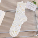 SUMMER THIN WHITE FLORAL DESIGN BOAT SOCKS_CWMS0528