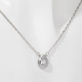Zirconia Val Round Pendant Necklace_Cwmm5291