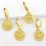 GOLD PLATED SMILEY EXPRESSION PENDANT EARRINGS_CWAJE0994