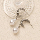 MINIMALIST IRREGULAR PEARL EARRINGS 18K GOLD STEEL_CWAJE5024