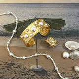 18K GOLD PEARL HAMMERED OPEN CUFF BRACELET_CWAJE4886