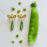 FASHIONABLE VEGETABLE WINE GLASS PEARL EARRINGS_CWAJE5053