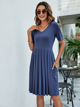 Solid Color V-Neck Short-Sleeved Pleated Dress