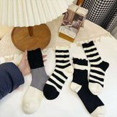 COTTON BLACK AND WHITE STRIPED HOLE SOCKS_CWMS1127